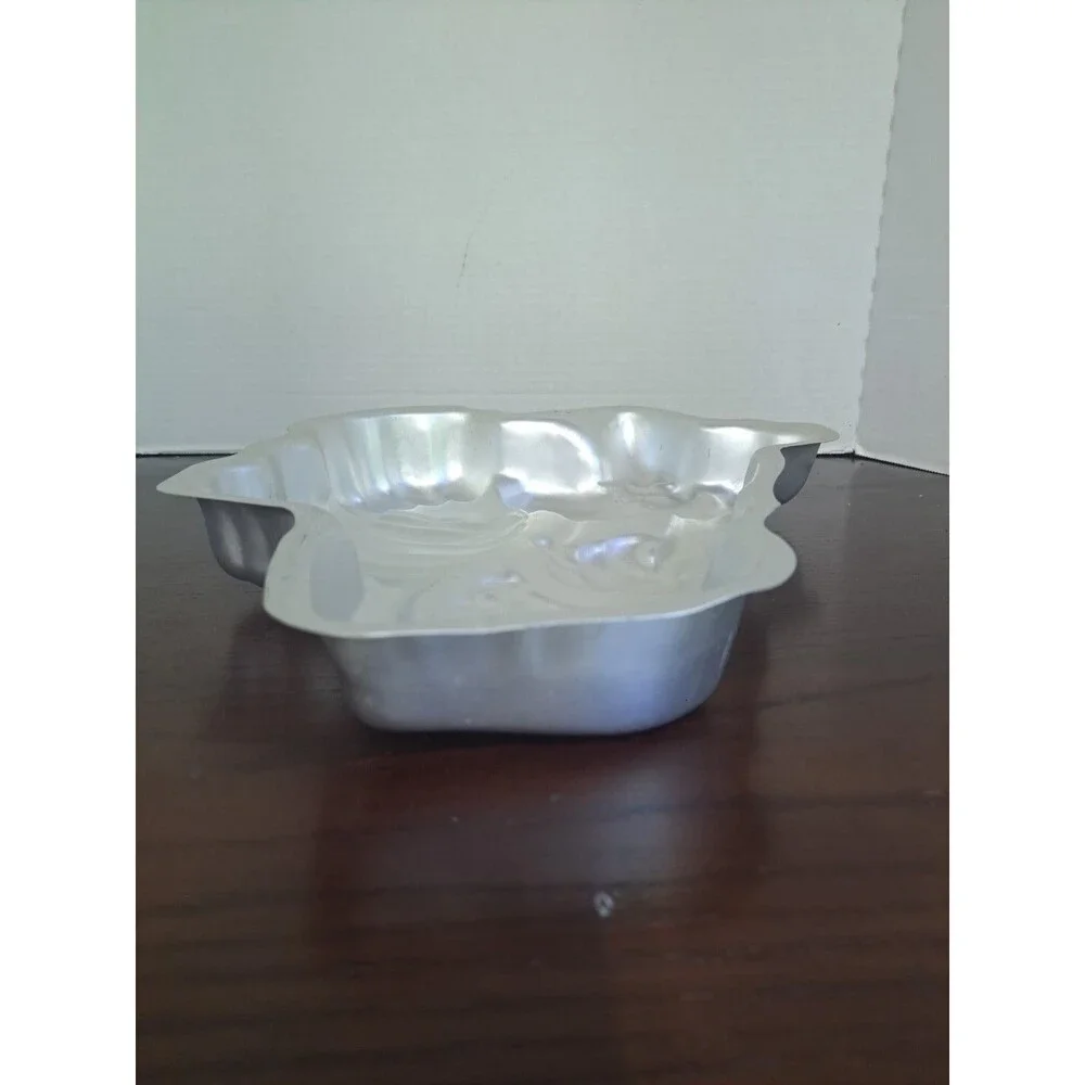 Wilton Scooby Doo Cake Pan 2105-3227